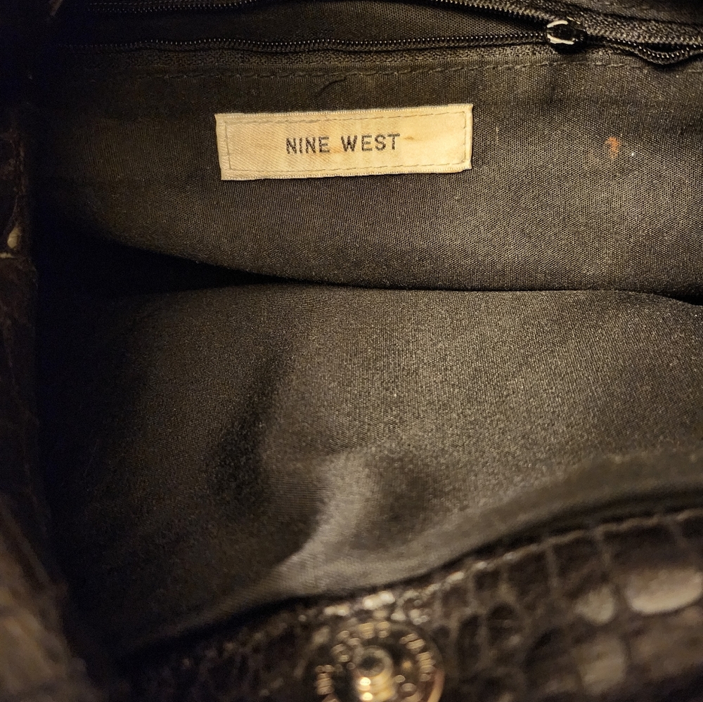 Purse - Picture 2 of 4